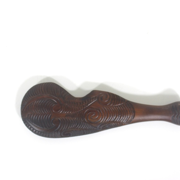 Vintage Maori Wahaika Club Carved Wood Patu Ceremonial New Zealand Art - Picture 8 of 10